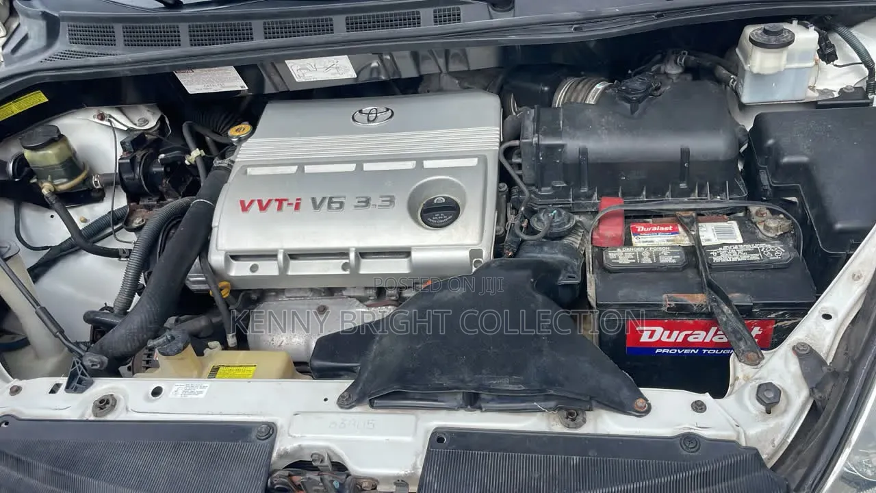 Toyota Sienna 2005 White
