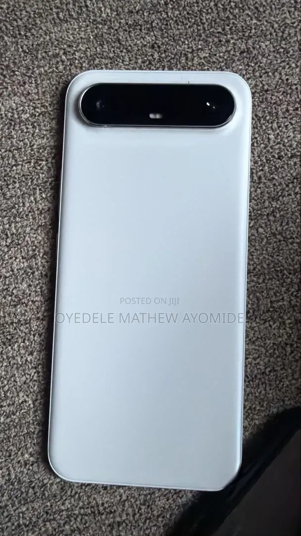 Tecno Spark Slim 256 GB White