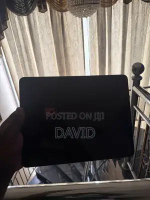 Apple iPad Pro 12.9 (2022) 256 GB Gray