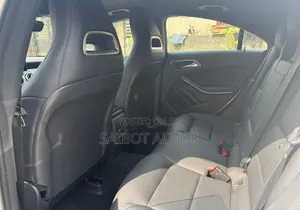 Mercedes-Benz CLA-Class 2015 Silver