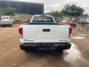 Toyota Tundra Double Cab 4x4 Limited 2010 White