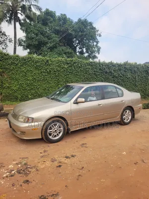 Infiniti G 2002 Gold