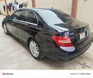 Mercedes-Benz C300 2008 Black