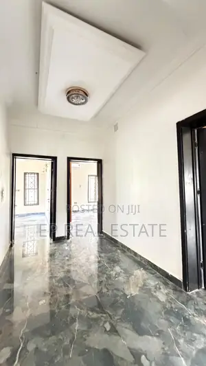7bdrm Duplex in Apo District for rent