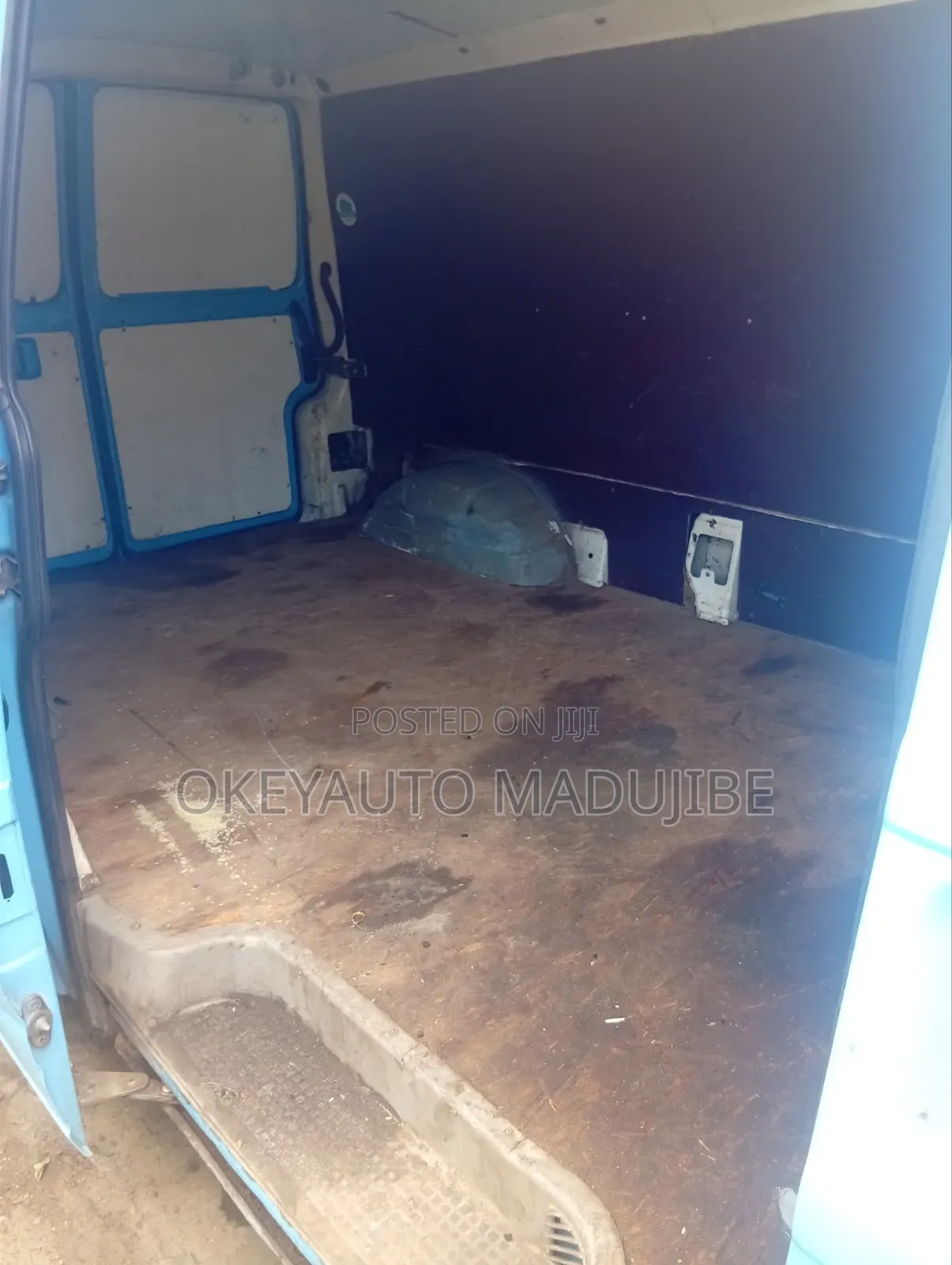 Volkswagen Transporter 2005 Blue