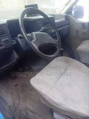 Volkswagen Transporter 2005 Blue
