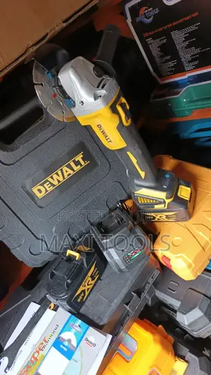 DeWalt Cordless Brushless Angle Grinder Kit 96v