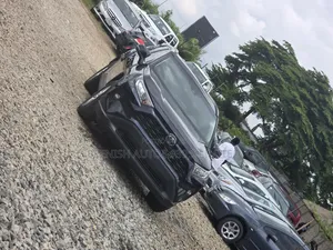 Toyota RAV4 2020 Blue