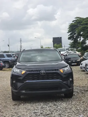 Toyota RAV4 2020 Blue