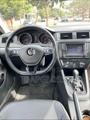 Volkswagen Jetta 2017 Red