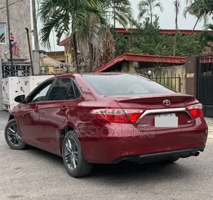 Toyota Camry 2016 Red