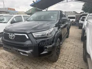 Toyota Hilux 2021 Black