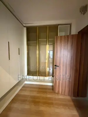 3bdrm Block of Flats in Wuye for rent