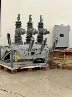 33kv Auto Recloser Complete With Voltage Transformer and Control Panel