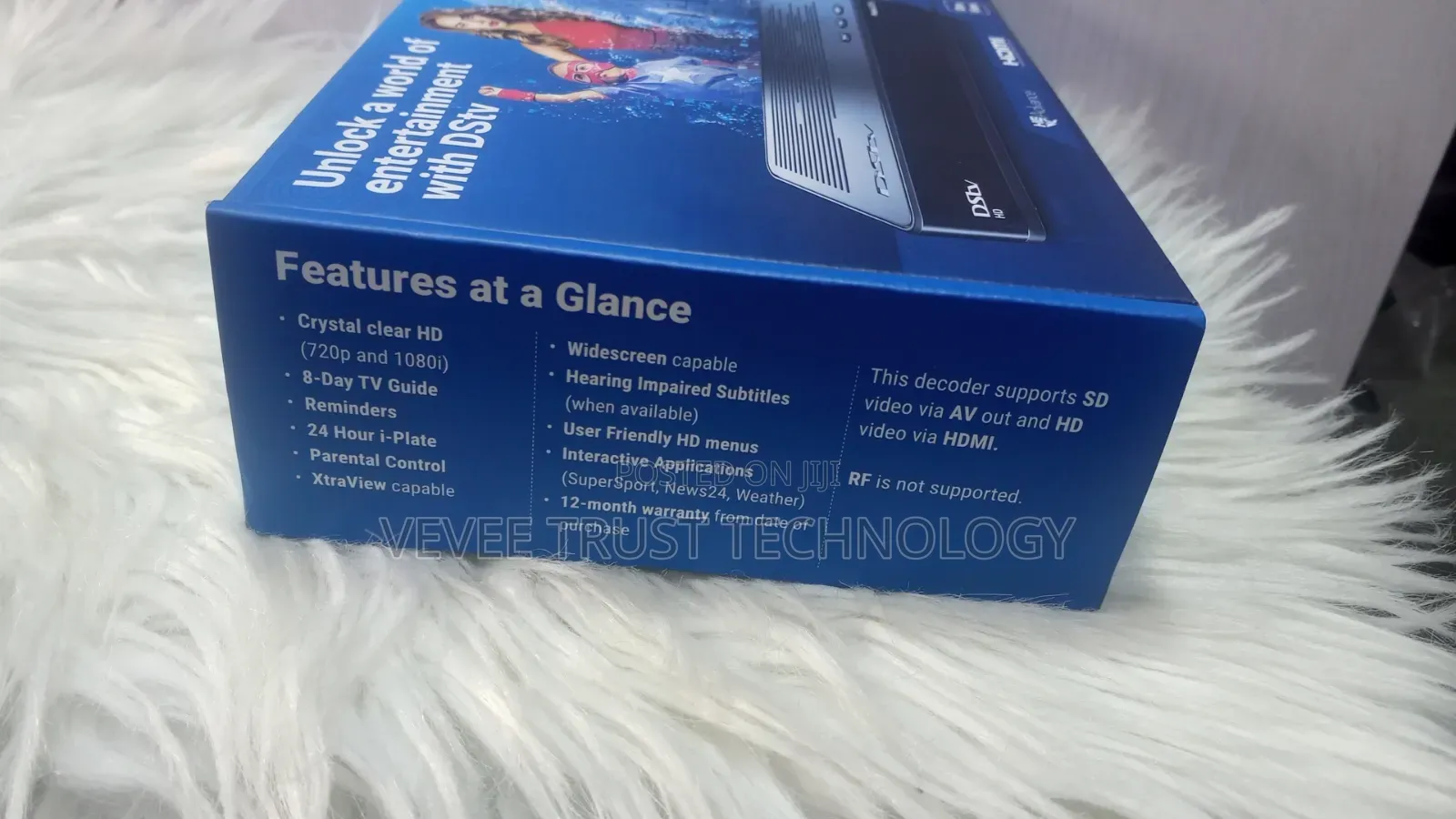 DStv HD Decoder With Accessories