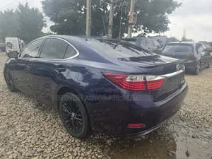 Lexus ES 2013 Blue