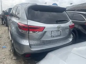 Toyota Highlander 2016 Silver