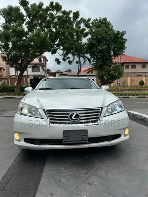 Lexus ES 350 2012 White
