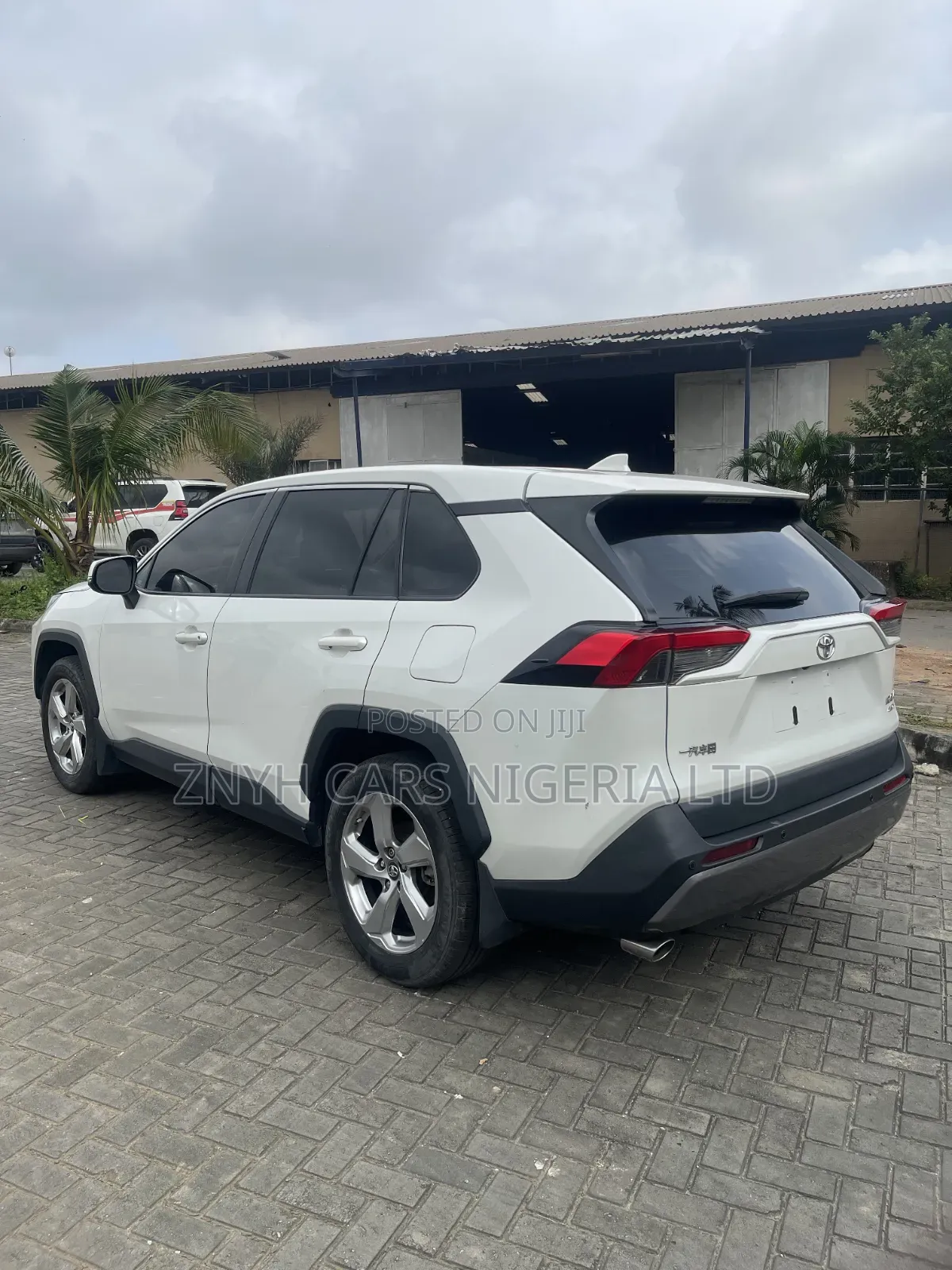 Toyota RAV4 2020 White