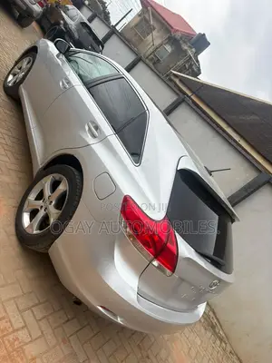 Toyota Venza V6 2010 Silver
