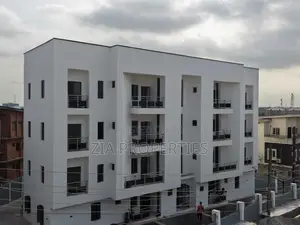 3bdrm Apartment in Gbagada for rent