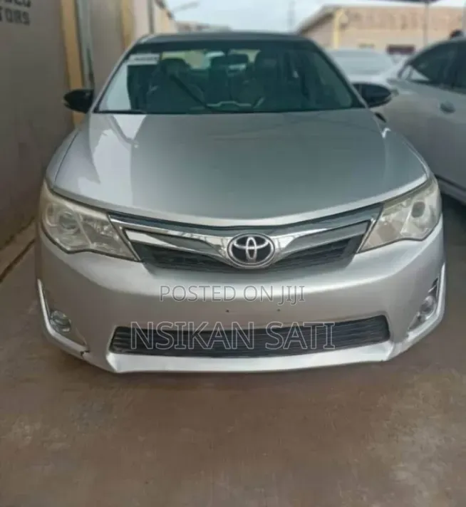 Toyota Camry 2013 Silver