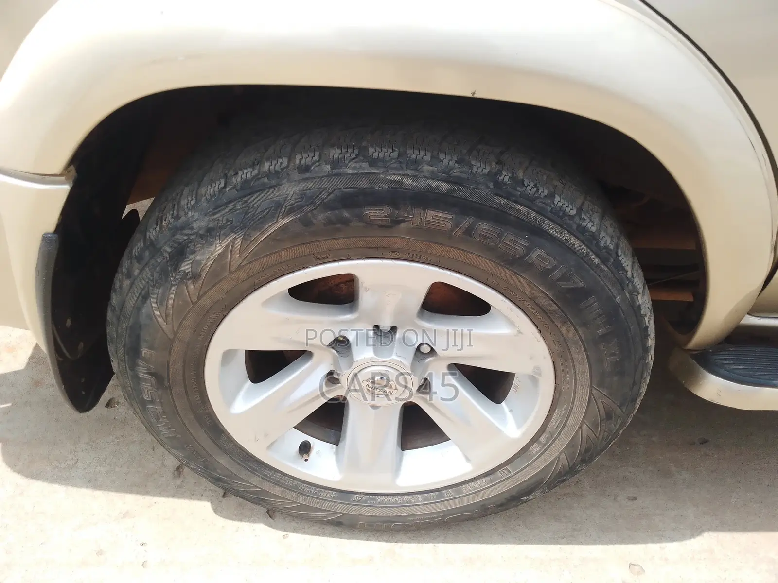 Nissan Pathfinder 2002 Gold