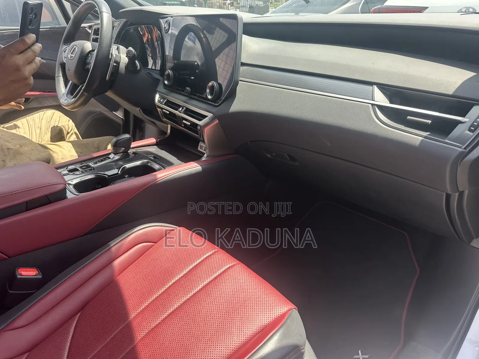 Lexus RX 2025 Silver