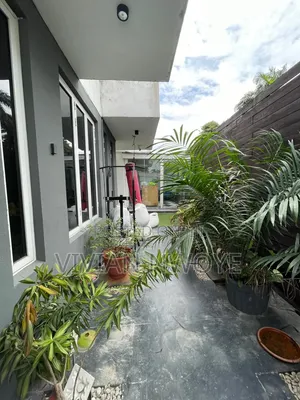 5bdrm Duplex in Banana Island for rent