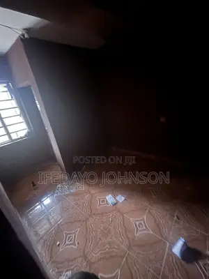 1bdrm Room & Parlour in Ajadi, Ologuneru for rent