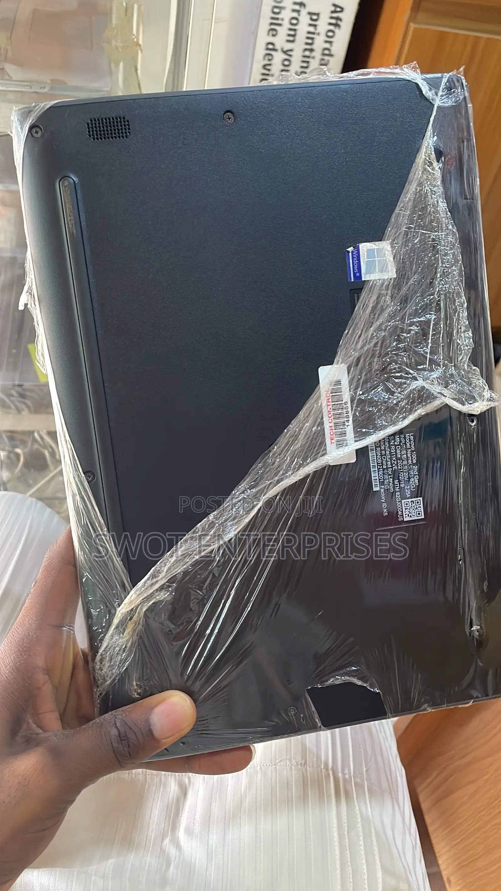 Laptop Lenovo 100e 4GB AMD SSD 640GB