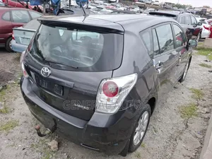 Toyota Verso 2013 Gray