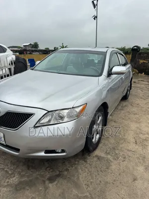 Toyota Camry 2010 Silver