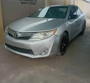 Toyota Camry 2013 Silver