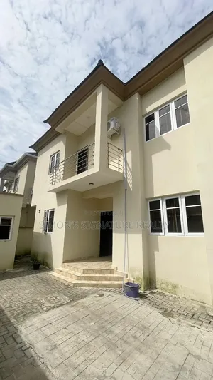 Furnished 5bdrm Duplex in Chevron for rent