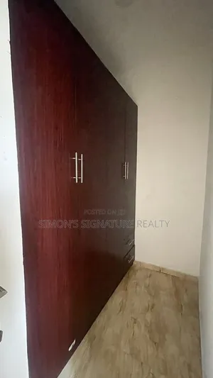 Furnished 5bdrm Duplex in Chevron for rent