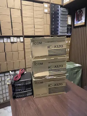 Icom A120 VHF Airband Transceiver