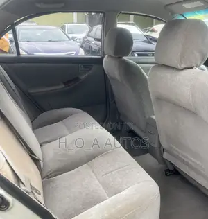 Toyota Corolla 2004 Silver