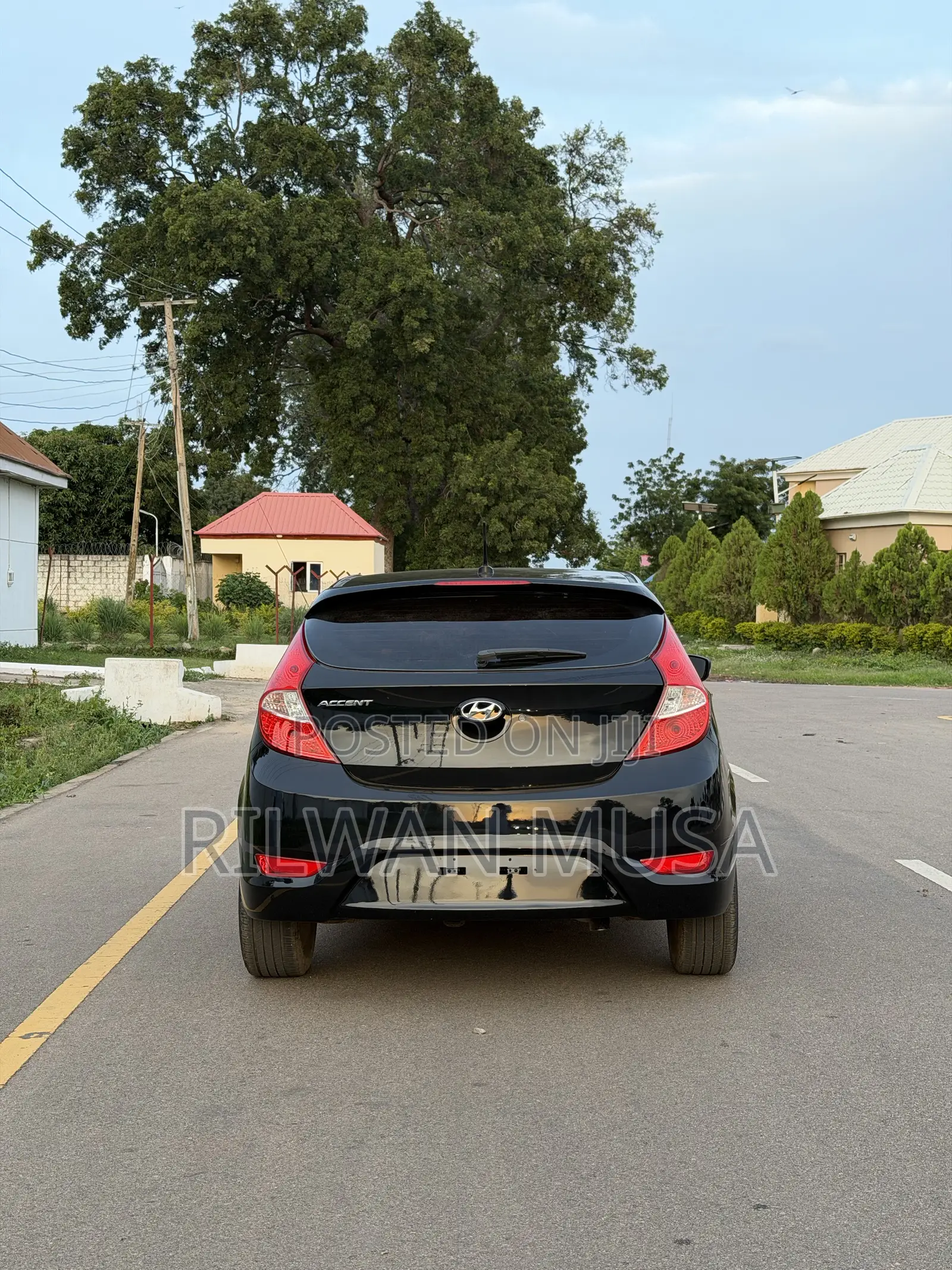 Hyundai Accent 2013 Black