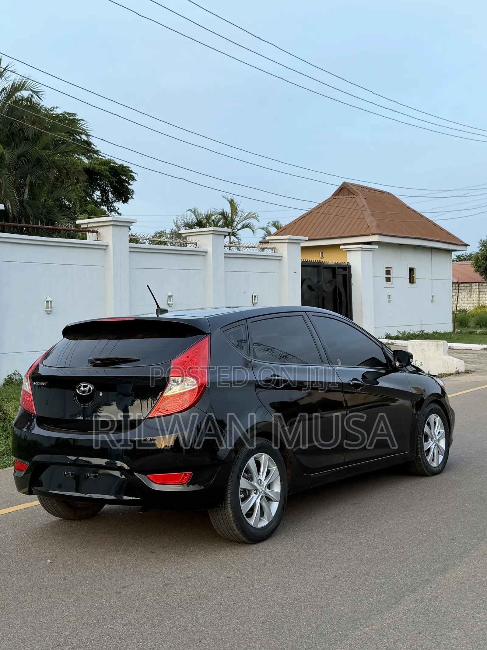 Hyundai Accent 2013 Black