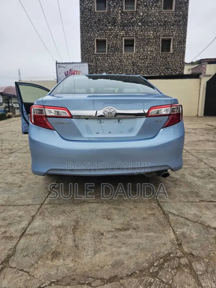 Toyota Camry 2013 Blue