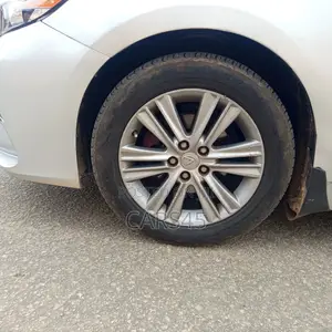 Lexus ES 2014 Silver