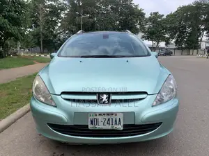 Peugeot 307 2007 Green