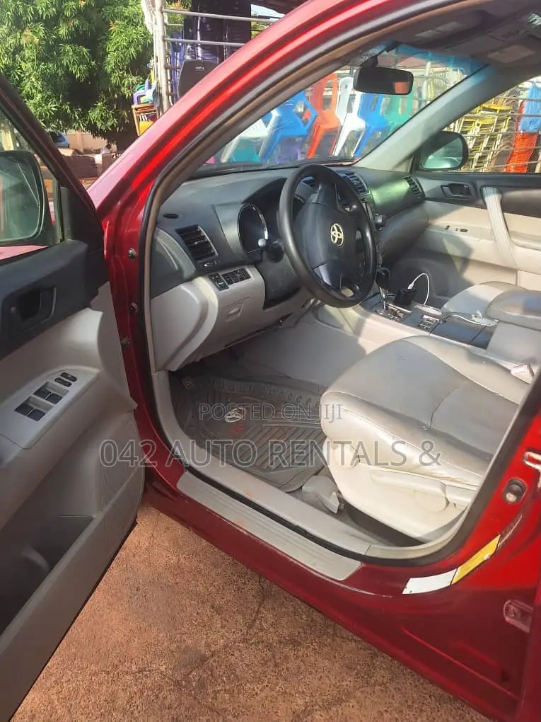 Toyota Highlander 2008 Red