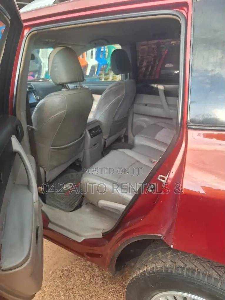 Toyota Highlander 2008 Red