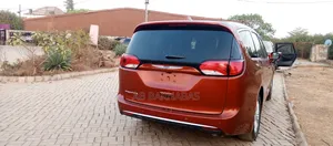 Chrysler Pacifica 2018 Red