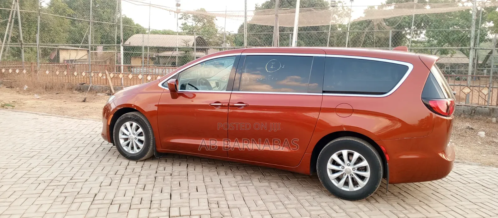 Chrysler Pacifica 2018 Red