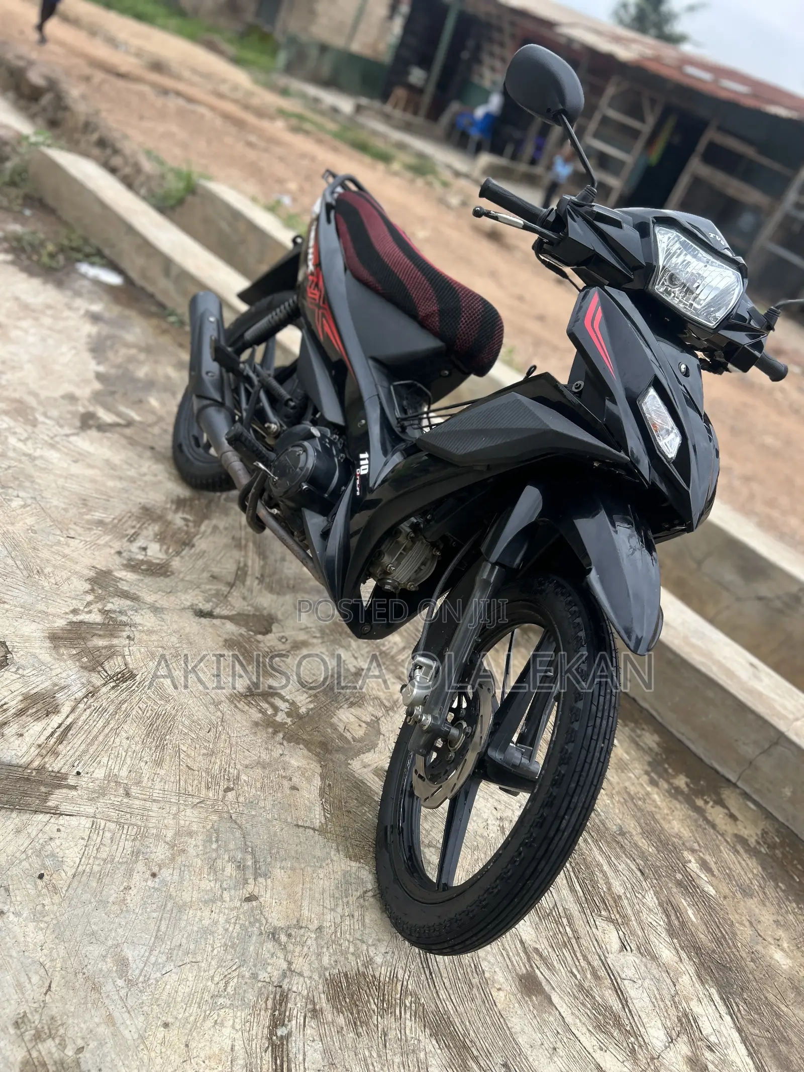 TVS Neo NX 2025 Black