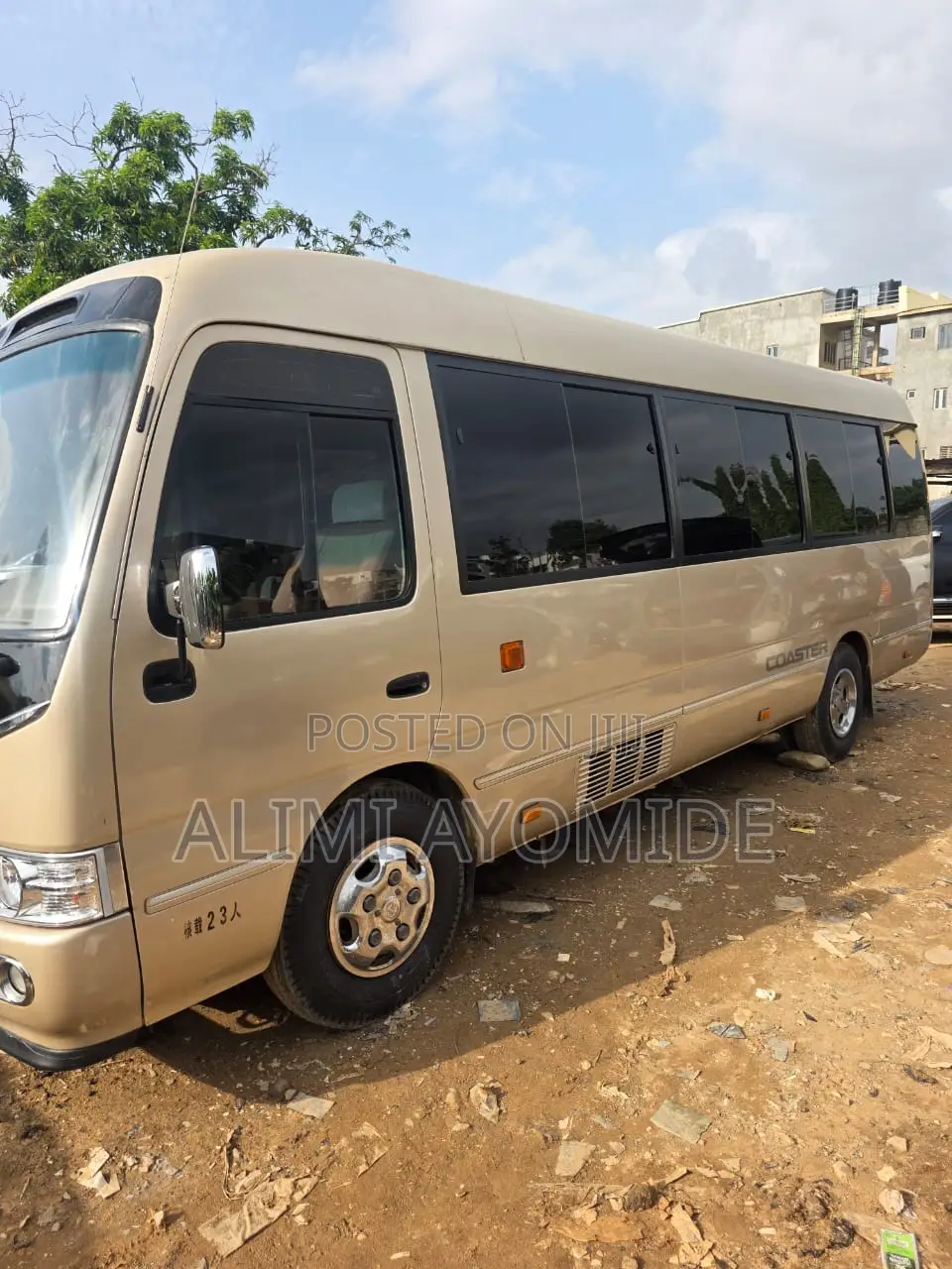 Toyota Coaster 2015