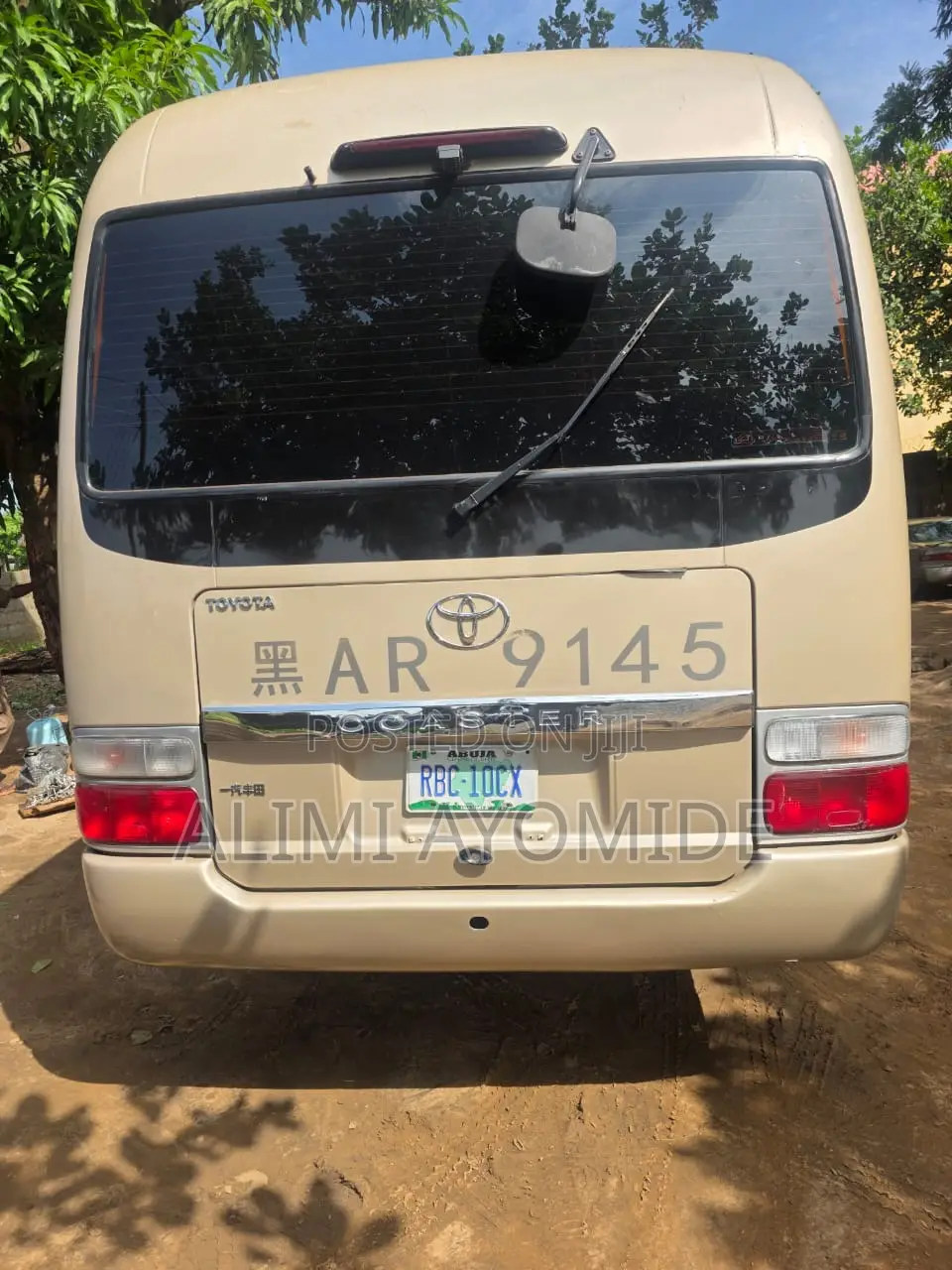 Toyota Coaster 2015